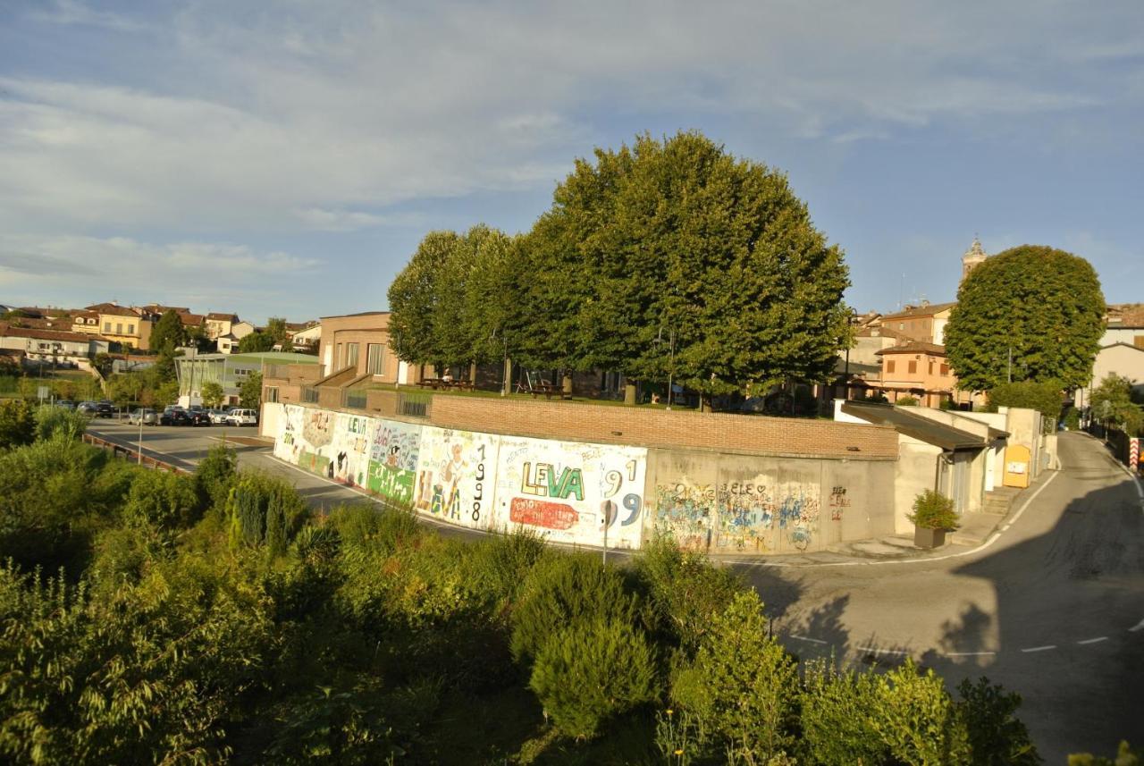 Ca Di Me Villa La Morra Buitenkant foto